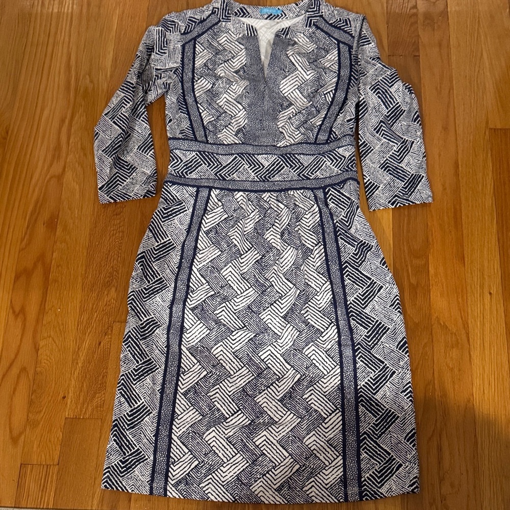 J. McLaughlin Geometric Navy and White Long Sleeve Dress